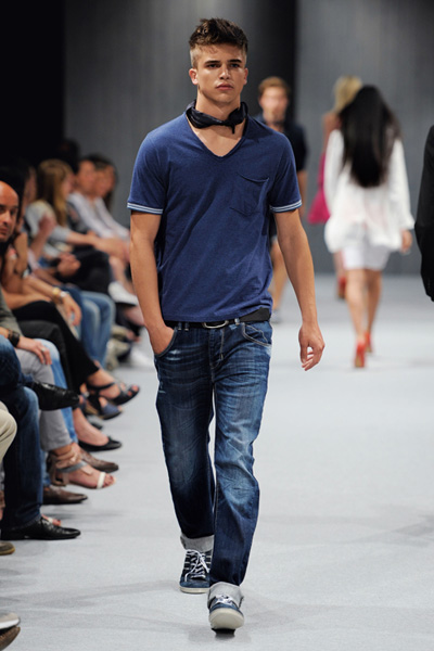 Fashion Summer 2011 Colors on Benetton  2011 Spring Summer Collection  Designer Denim Jeans Fashion