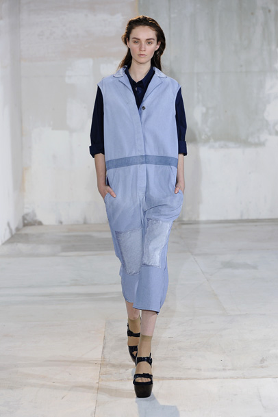 Acne Studios: Womens 2011-2012 Fall Winter Runway Images London: Designer Denim Jeans Fashion: Season Collections, Campaigns and Lookbooks