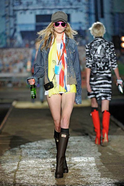 Dsquared2 2012 Spring Summer Womens Runway Collection: Designer Denim Jeans Fashion: Season Lookbooks, Ad Campaigns and Linesheets