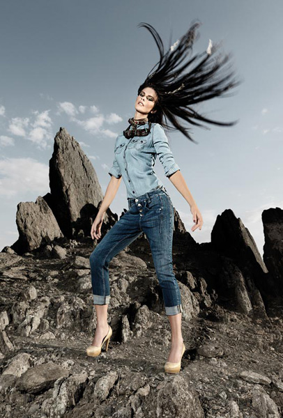 Fornarina Jeans Fabulous Legs 2012 Spring Summer Ad Campaign: Designer Denim Jeans Fashion: Season Collections, Runways, Lookbooks and Linesheets