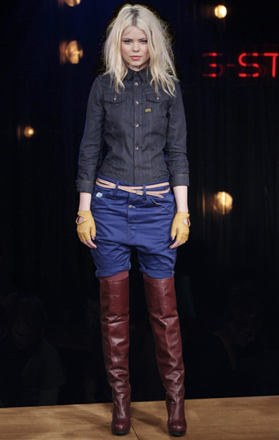 G-Star RAW Womens: 2011-2012 Fall Winter Collection: Designer Denim Jeans Fashion: Season Lookbooks, Ad Campaigns and Linesheets