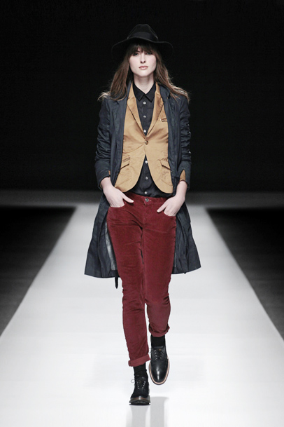 G-Star RAW 2012-2013 Fall Winter Womens Collection: Designer Denim Jeans Fashion: Season Lookbooks, Runways, Ad Campaigns and Linesheets